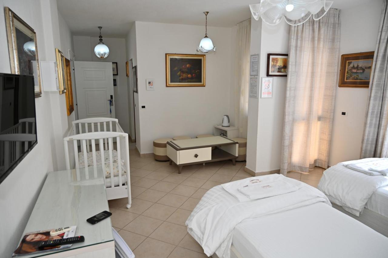 Aparthotel Shkodra Durrës Exteriér fotografie